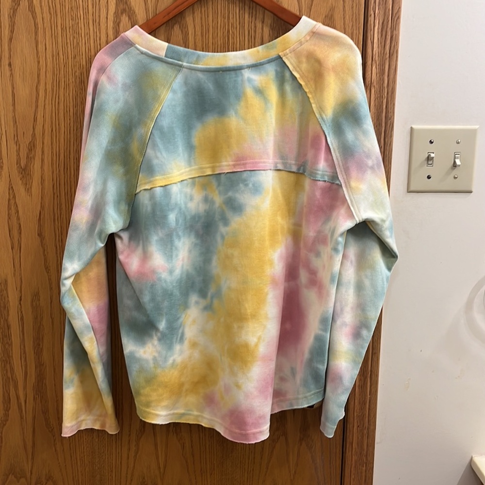 NWT Umgee Tie Dye Long Raglan Sleeve Raw Edged Hem Top - Sweeten the Mix Top - Picture 8 of 10